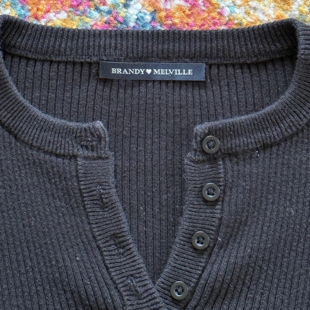 Brandy Melville long sleeve - Picture 4 of 4